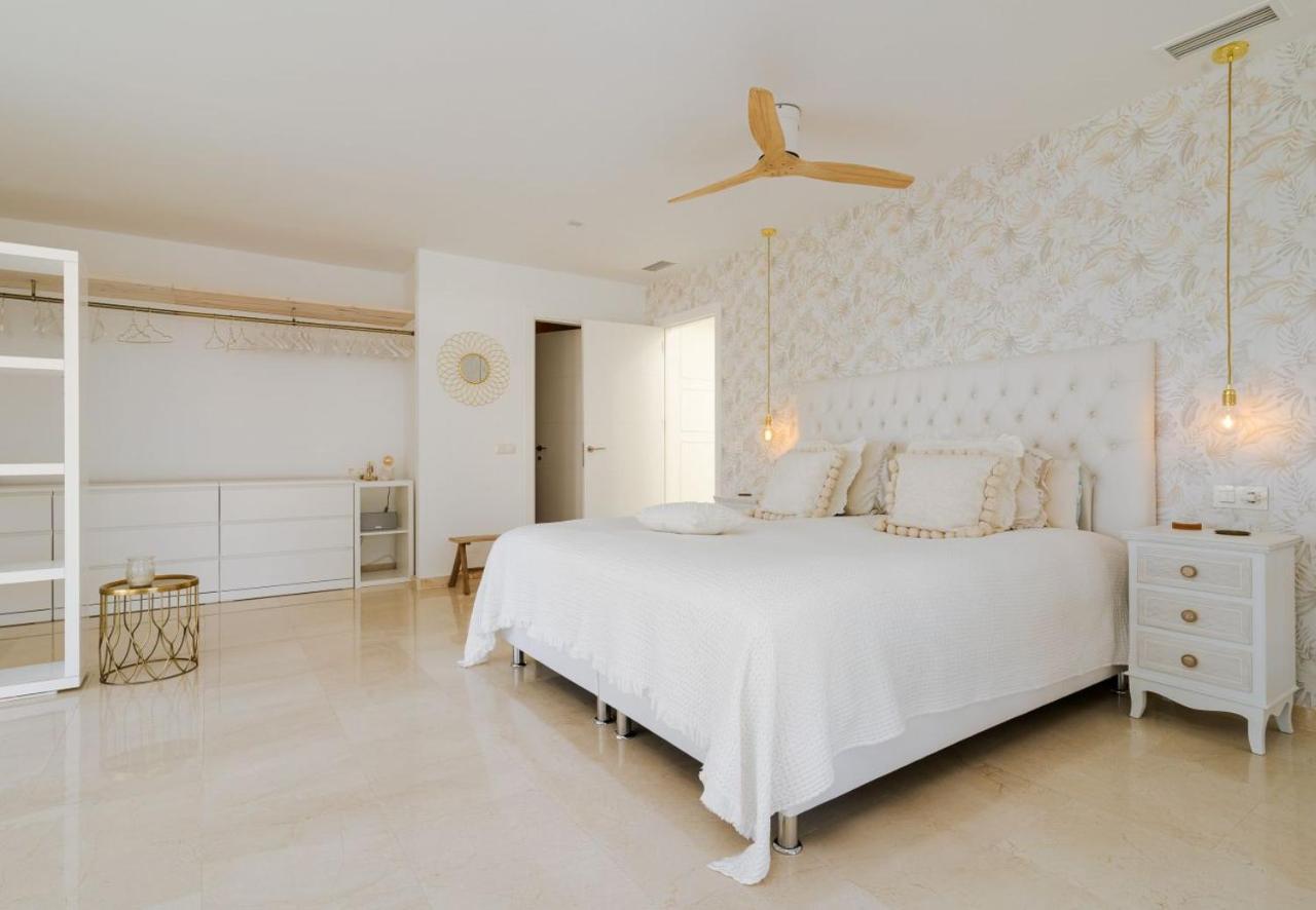 White Bay Villa
