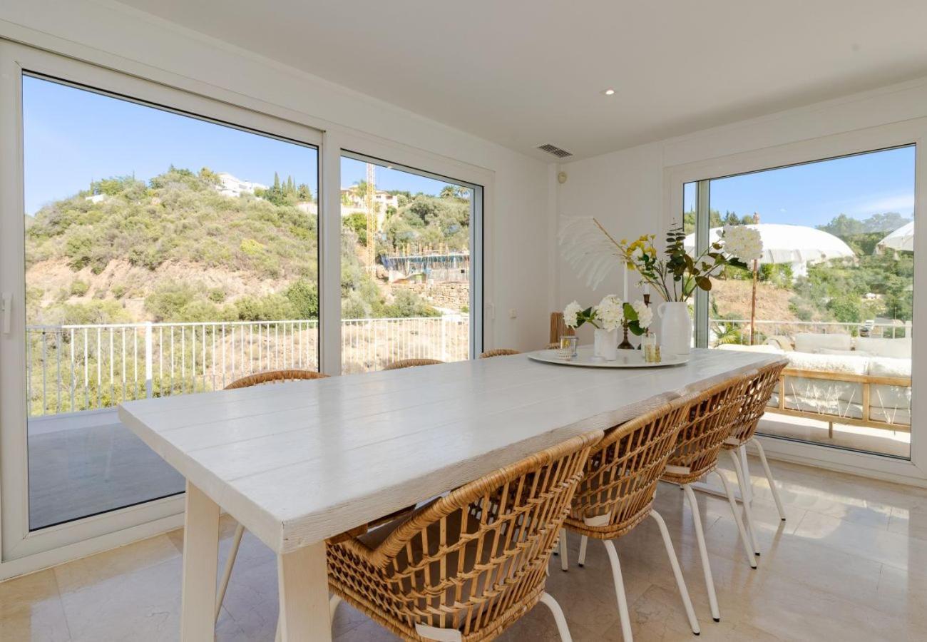 White Bay Villa *